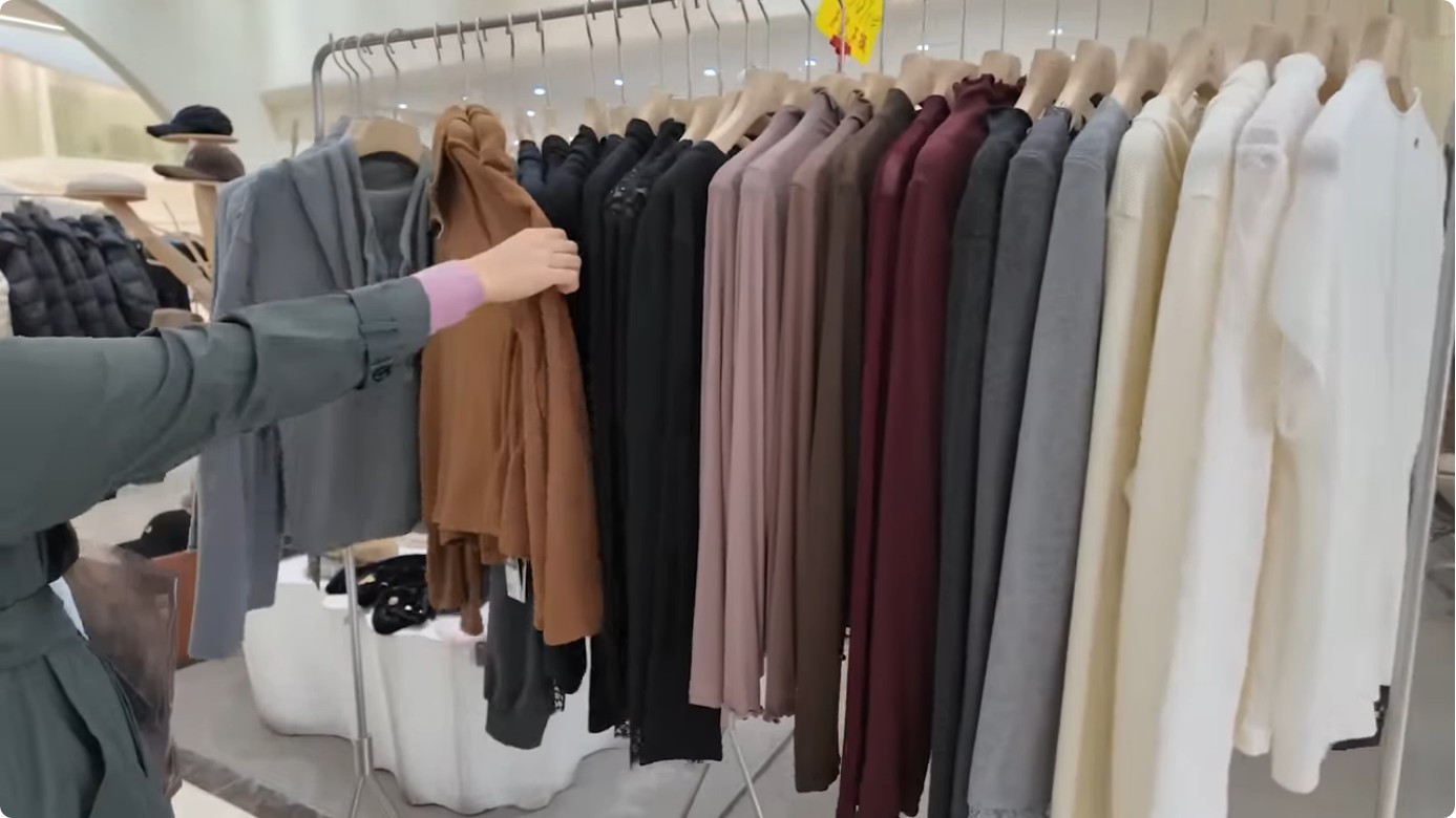 best us platforms for sourcing custom luxury clothing manufacturers