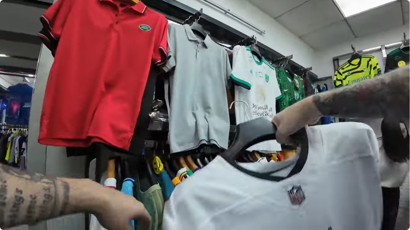 boxy hoodie vs normal hoodie