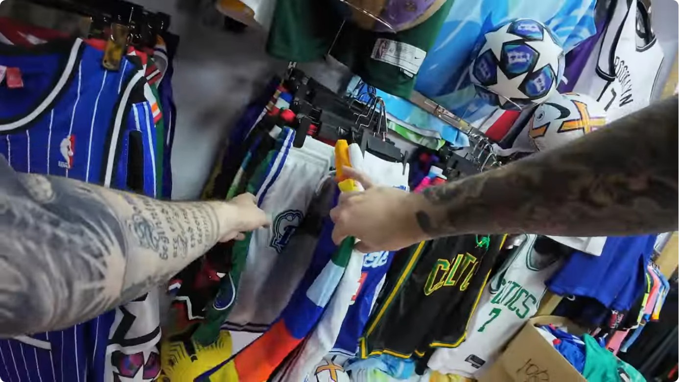what's the difference between football and soccer cleats